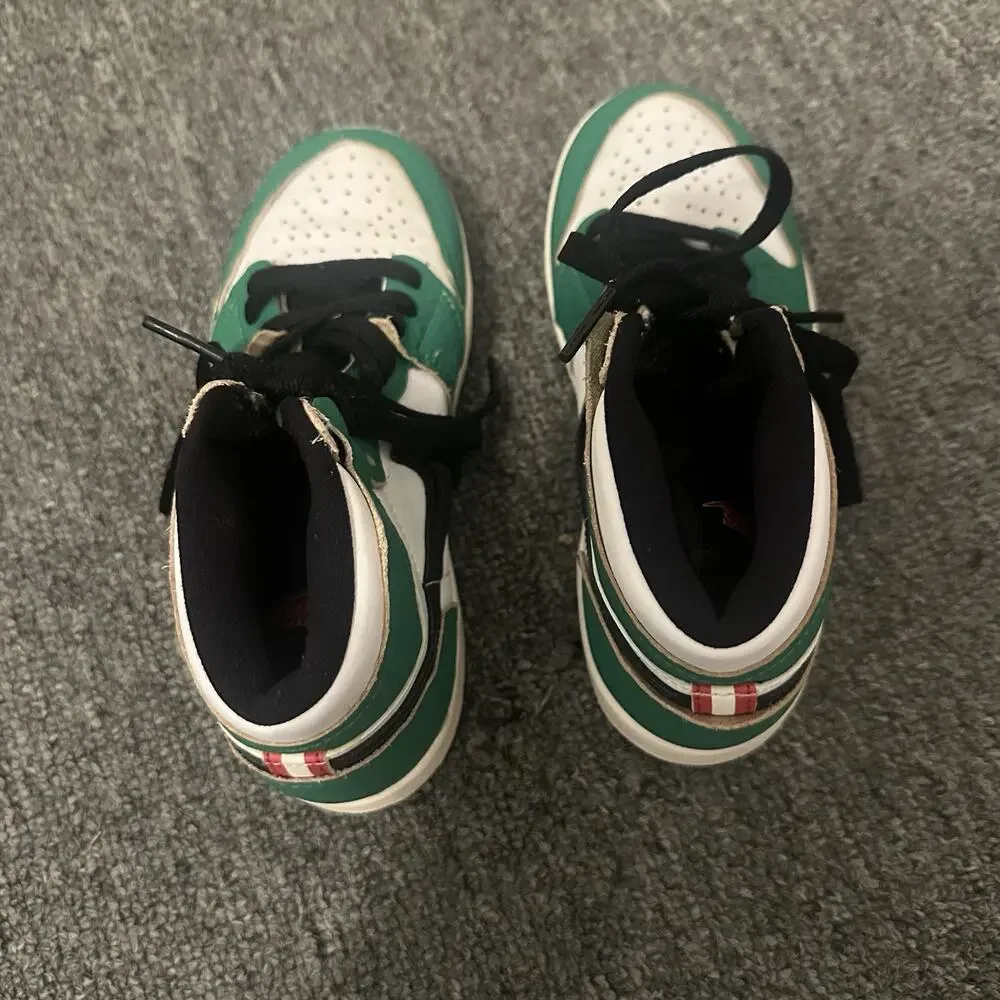 Nike Air Jordan 1 Retro High OG Lucky Green Youth 1
